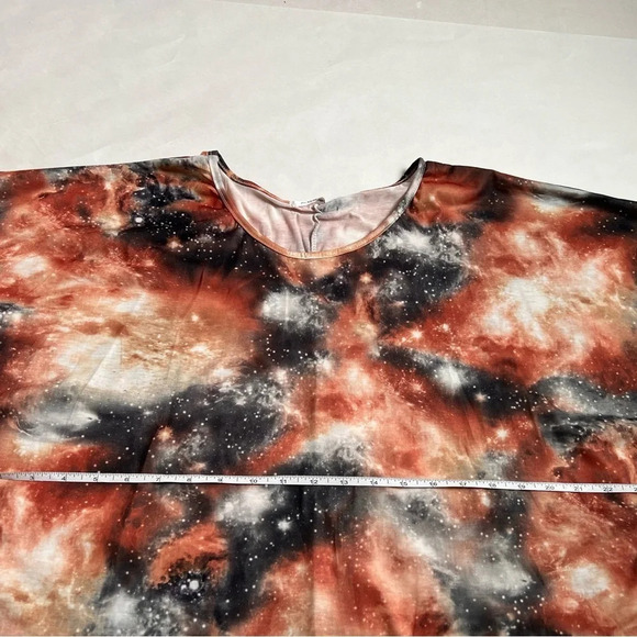 ANGELA Womens Sz Large Cosmos Space Dolman Short Sleeve Top NWOT - Picture 4 of 6